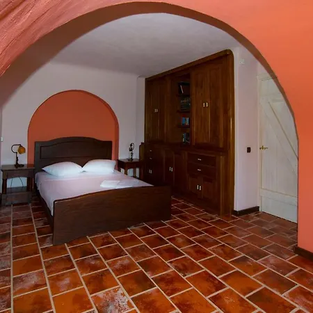 Great Villa 2 Cypresses 4 Bedrooms Private Pool Aghios Georgios ヴィラ *